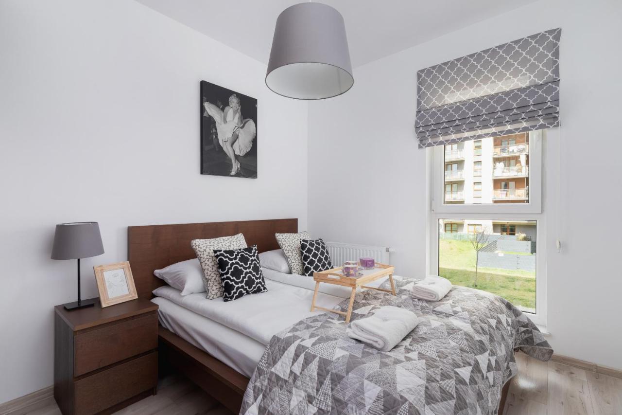 Krowodrza Apartment Premium With Balcony By Renters Prestige Cracovia Exterior foto
